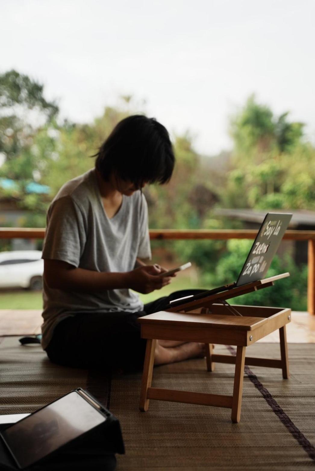 Por Joi ,Por Dee House Hostel Chiang Mai Bagian luar foto